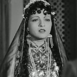نجاه علي